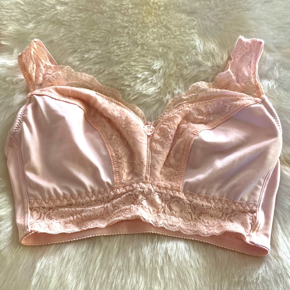 Cute light pink Rhonda Shear bra/bralette in size L